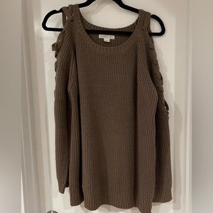 Brown sweater with sleeve details